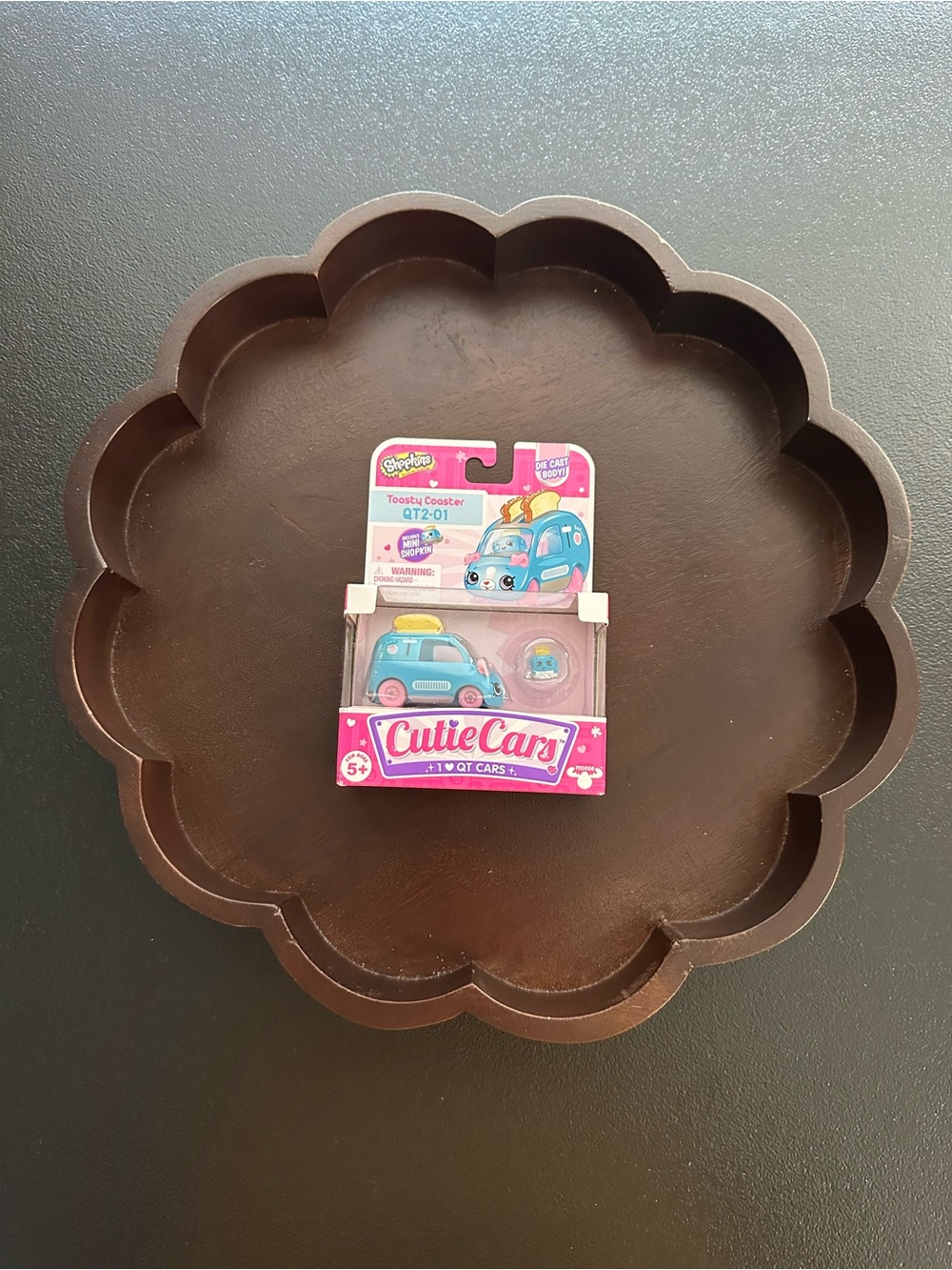 Shopkins Cutie Cars With Mini Shopkin QT2-01 Toasty Coaster